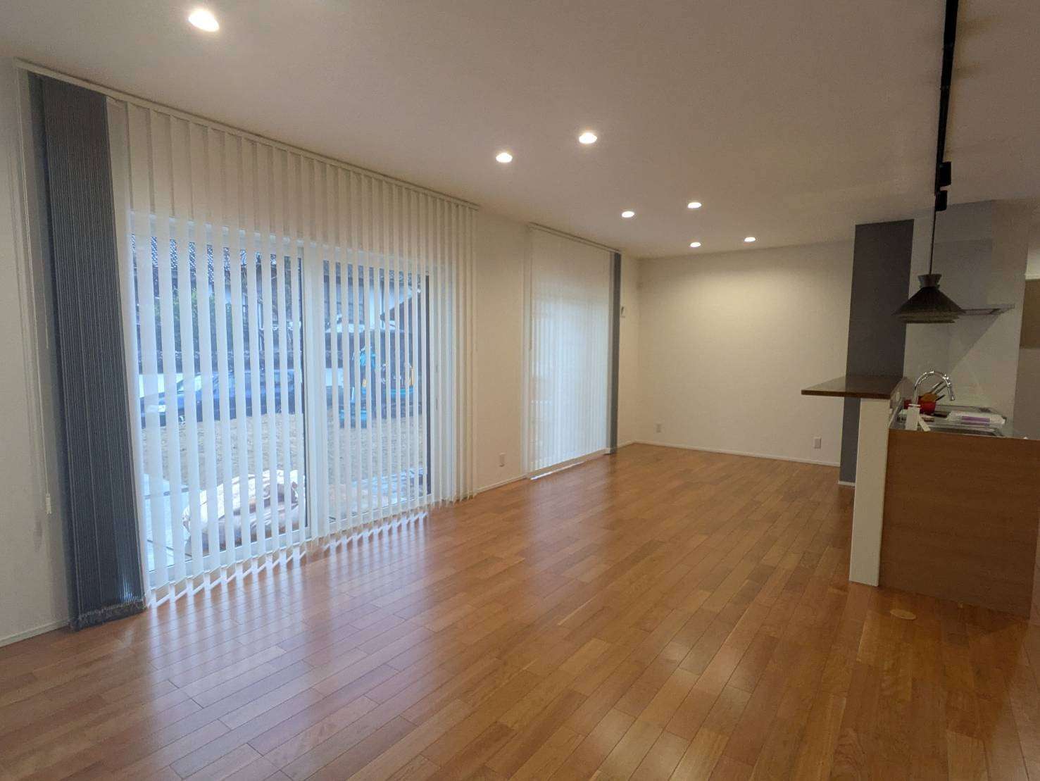 バーチカルブラインド、レースを追加したタイプでお奨めのスタイルとは？