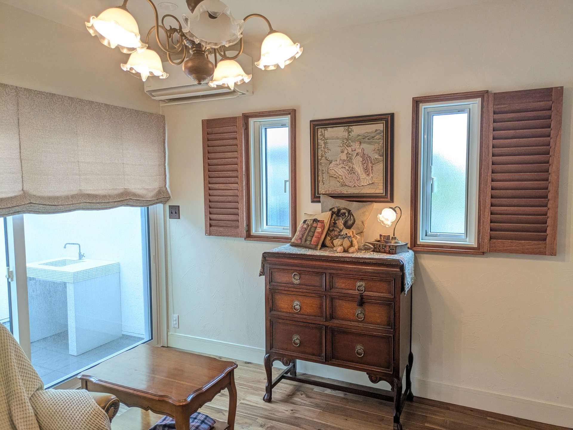 ノーマン　ウッドシャッターでお部屋の雰囲気が大幅UP！